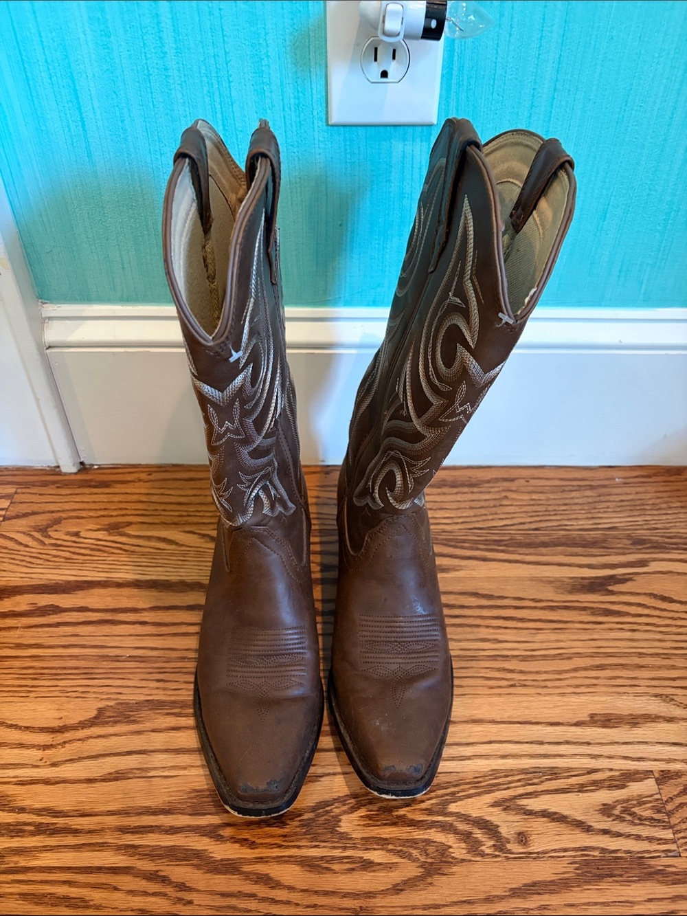 Durango Brown Embroidered Western Heeled Boots
